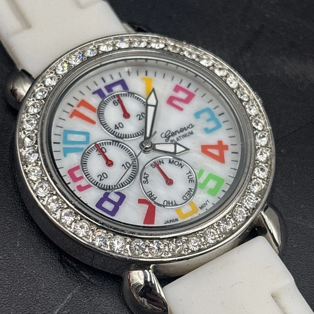 Lot Of Ten Women's Watches For Parts / Need Batteries Fossil Hello Kitty Mickey